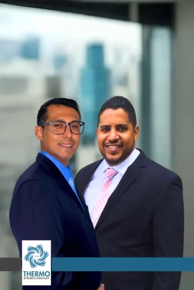 CARLOS Y MIJAEL (684 x 1024 px)